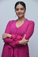 Sri Mukhi Pics